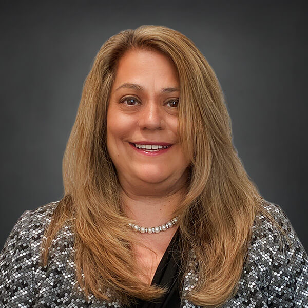 Lesha Colin, Foulkeways Director of Dining Services